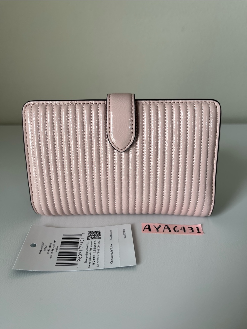 Kate Spade Wallet🎈🎈 - Picture 2 of 9